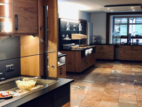 อาหารและเครื่องดื่ม, Hotel Alte Post in โอเบอราเมอเกา