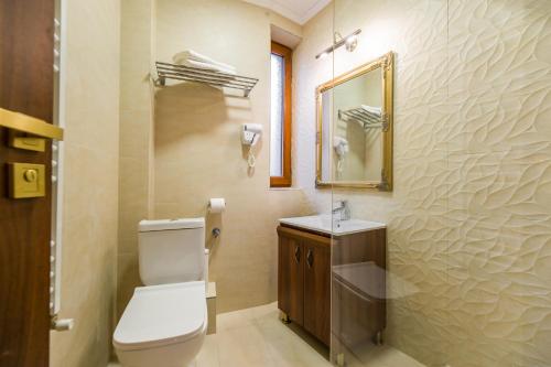 BUCUR 9 Boutique Hotel - image 3