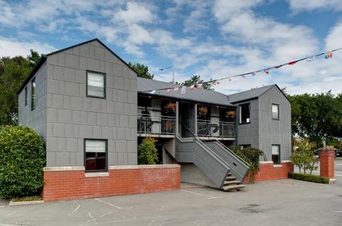 Country Glen Lodge - image 3
