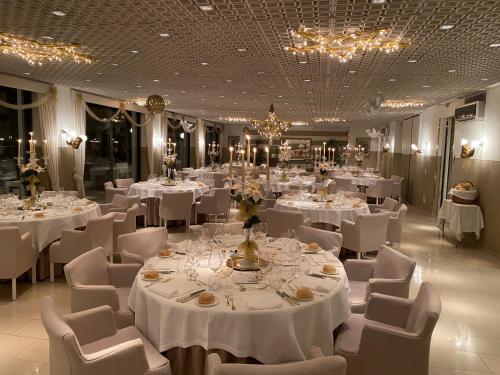 מסעדה, Hotel Ascona in אסקונה