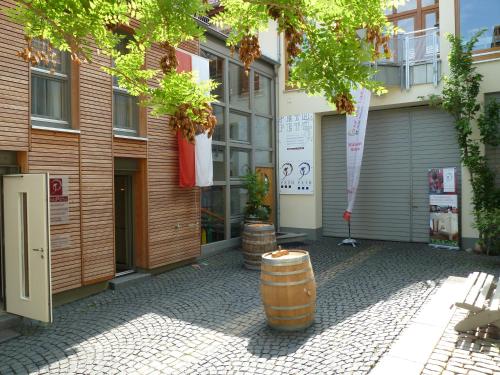 Viesnīcas āriene, Gästehaus & Weingut PETH (Gastehaus & Weingut PETH) in Florsheim-Dalsheim