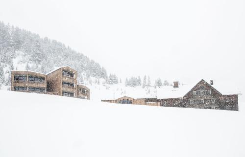 Holzgauer Haus In Warth Am Arlberg Austria Reviews Prices