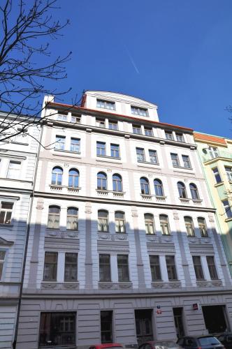 Family Apartments - image 11