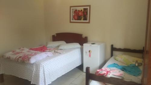 1 double bed, 1 twin bed