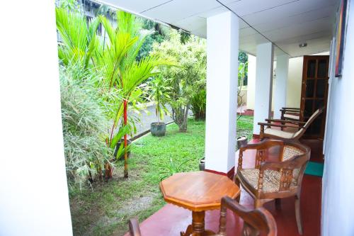 Pijat, Sky and Sand Guesthouse in Beruwala