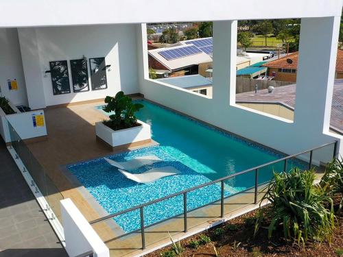 位于穆鲁拉巴的2卧室独栋房屋-125平方米|带2个独立浴室 (BEACH upmarket luxury 2B2B unit OCEAN VIEW Buddina) in 阳光海岸