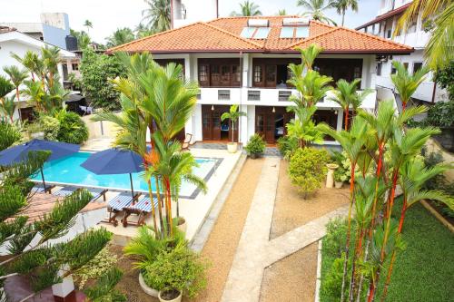 Sky and Sand Guesthouse