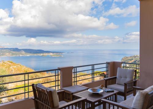  Deluxe Villa Kamba with Sea View in Áptera