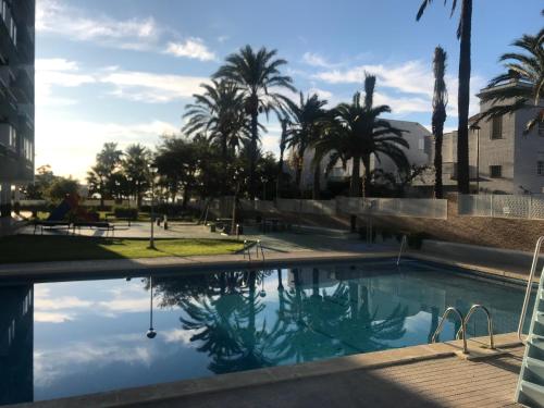  Apartamento con vistas al mar Mediterraneo en complejo residencial in Benicassim