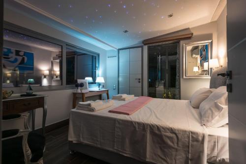 Summer Sea View Apartment with Outdoor Jacuzzi- Sauna