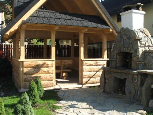 자코파네 Pokoje Gościnne Monika (Pokoje Goscinne Monika) 4성급 게스트하우스 수영장