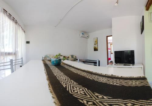 2 bedrooms, 6 beds