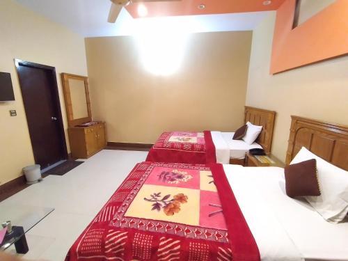 A Hotel Com Rehaish Inn Guest House Millennium Hotel Karachi