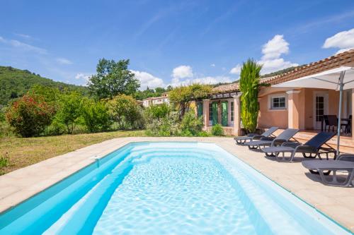 Callian Villa Sleeps 6 with Pool Air Con and WiFi gîte à louer Valderoure