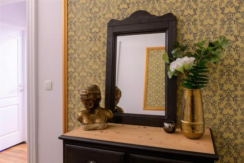 Zythogite Appartement 9 personnes, jardin, bbq in Tintigny