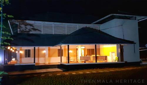 B&B Kollam - Thenmala Heritage - Bed and Breakfast Kollam