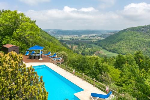 Castelnaud-la-Chapelle Villa Sleeps 8 Pool Air Con gîte à louer Castelnaud-la-Chapelle