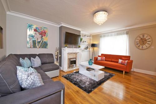 Gorgeous Manchester Home with Garden & Parking gîte à louer Dean Lane Railway Station