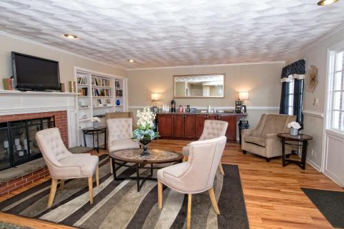 ล็อบบี้, Colonial Inn Seekonk in ซีคอง (MA)