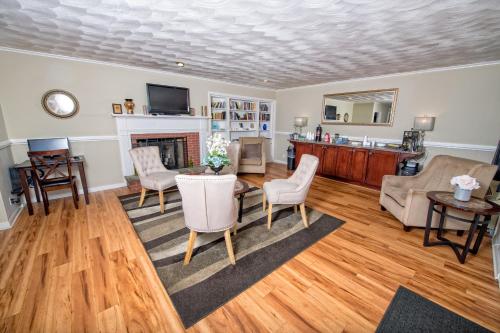 ล็อบบี้, Colonial Inn Seekonk in ซีคอง (MA)