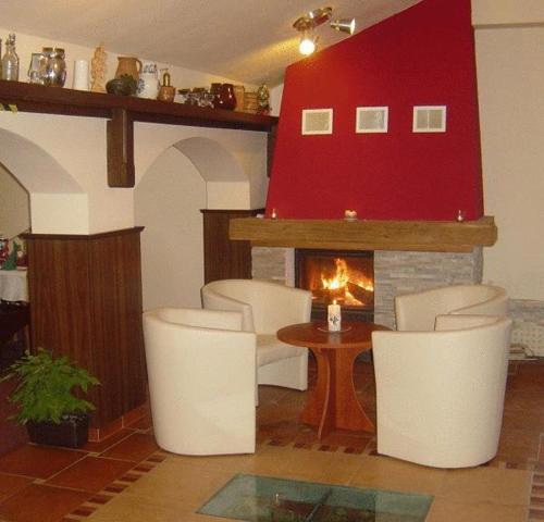 Hotel Centrum Harrachov - image 2