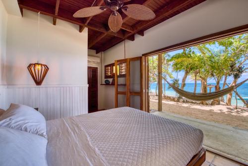 233652295 Camp Bay Lodge