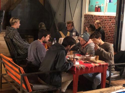 Restaurant, Surf and Skate hostel taghazout in Taghazout