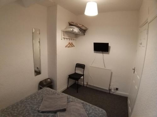 Belfast Town House - image 6