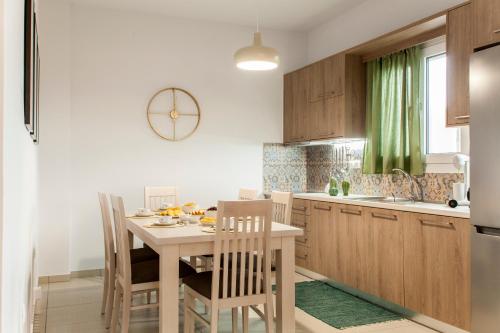 Kitchen, Konstantinos Villa in Makris Gialos