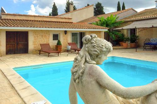 Maureilhan Villa Sleeps 8 with Pool Air Con and WiFi gîte à louer Maureilhan