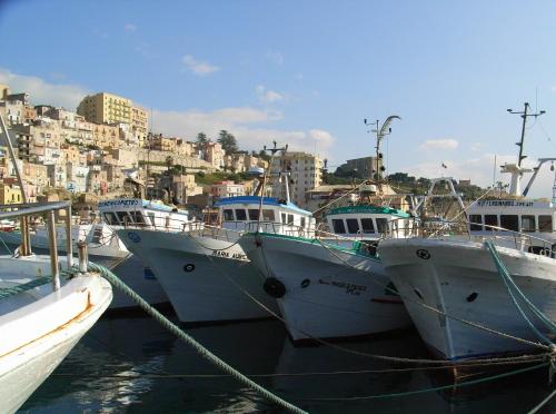 Holiday home in Sciacca Mare: Tennis / Soccer field, barbecue, wifi, cooking are