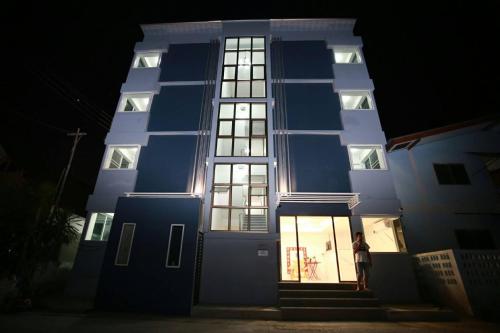 P HOUSE APARTMENT P HOUSE APARTMENT