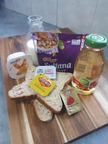 อาหารและเครื่องดื่ม, Motel Riverbend in เทเลม เบนด์