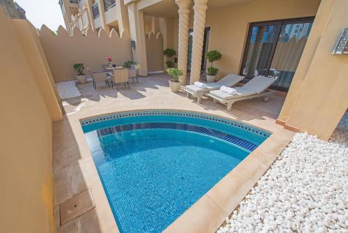 Fairmont Palm Jumeirah Luxurious 3BR Townhouse with Maid\'s & Private Pool