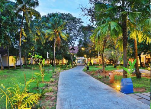 Estuary Sarovar Premiere Poovar Island