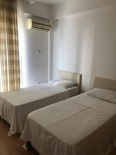 Spacious and Comfortable Central Kyrenia Flat