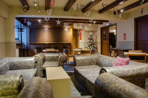 233714050 Ski Plaza Hotel & Wellness