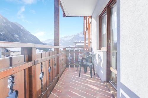 Superior One-Bedroom Apartment with Balcony