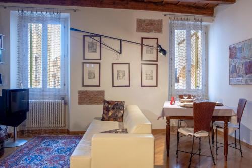 Ai Cinque Archi, Verona