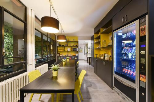 zonă comună salon/TV, Free Hostels Barcelona in Barcelona