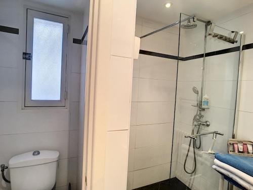 One Bedroom Palm Beach - image 12