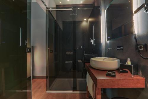 Palco Noir! Room Type - Standard Double or Twin Room