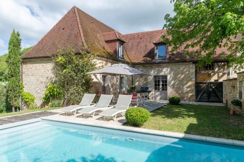 Saint-Amand-de-Coly Villa Sleeps 8 Pool Air Con gîte à louer La Roche