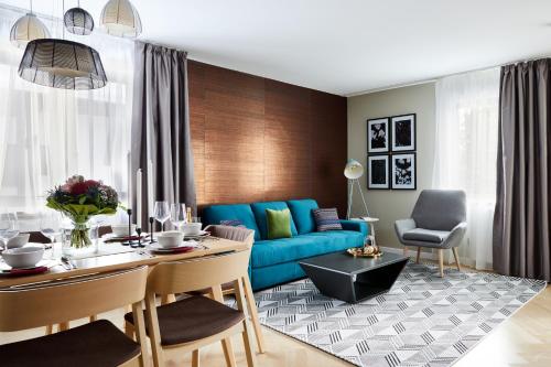 Three-Bedroom Apartment with Balcony