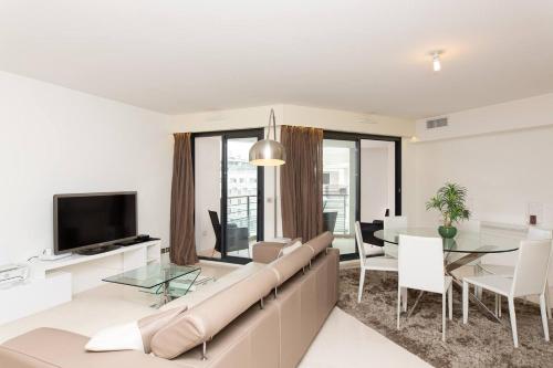 Carlton Riviera: Luxury 2 beds/ 2 baths - main image