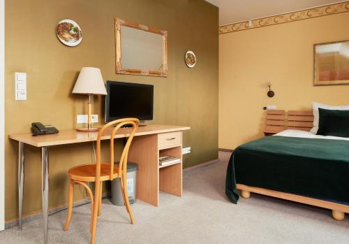 Angel Town Hall Apartments - image 4