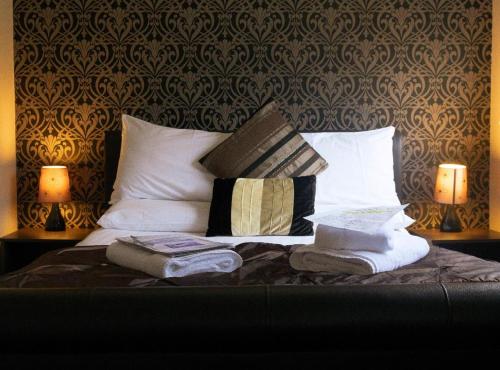 Lochside Guest House - main image