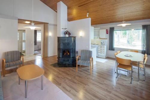 Holiday Club Punkaharju Cottages - image 5