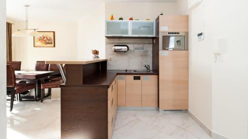 Apartamenty Sun & Snow Kościelisko Czajki - image 5