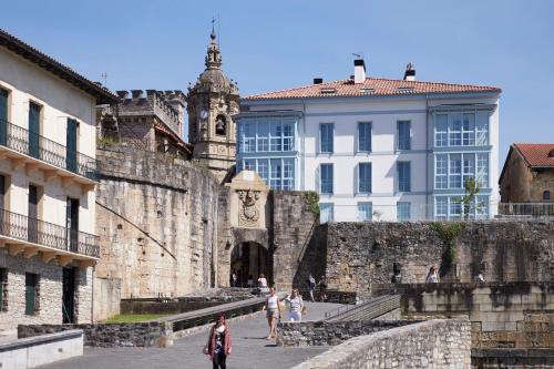 Hondarribia Suites - image 12